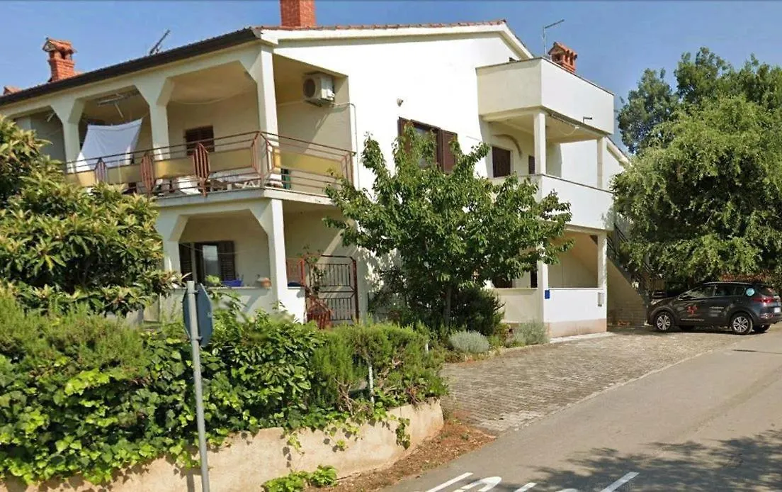 Apartments Karmen In Mali Maj Poreč 0*,