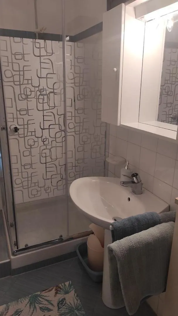 Gæstehus Apartments Karmen In Mali Maj Poreč