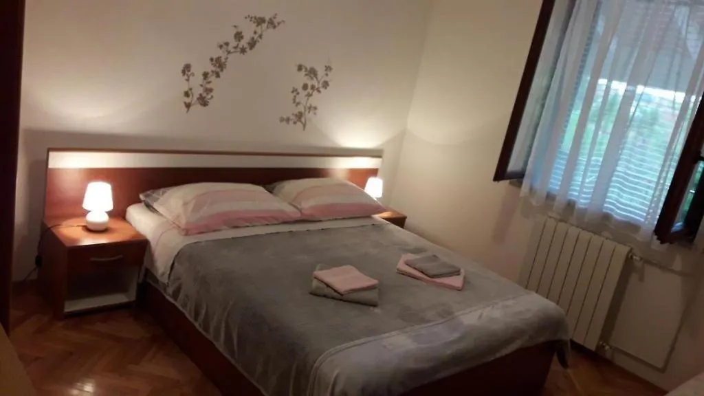 Apartments Karmen In Mali Maj Poreč Kroatien